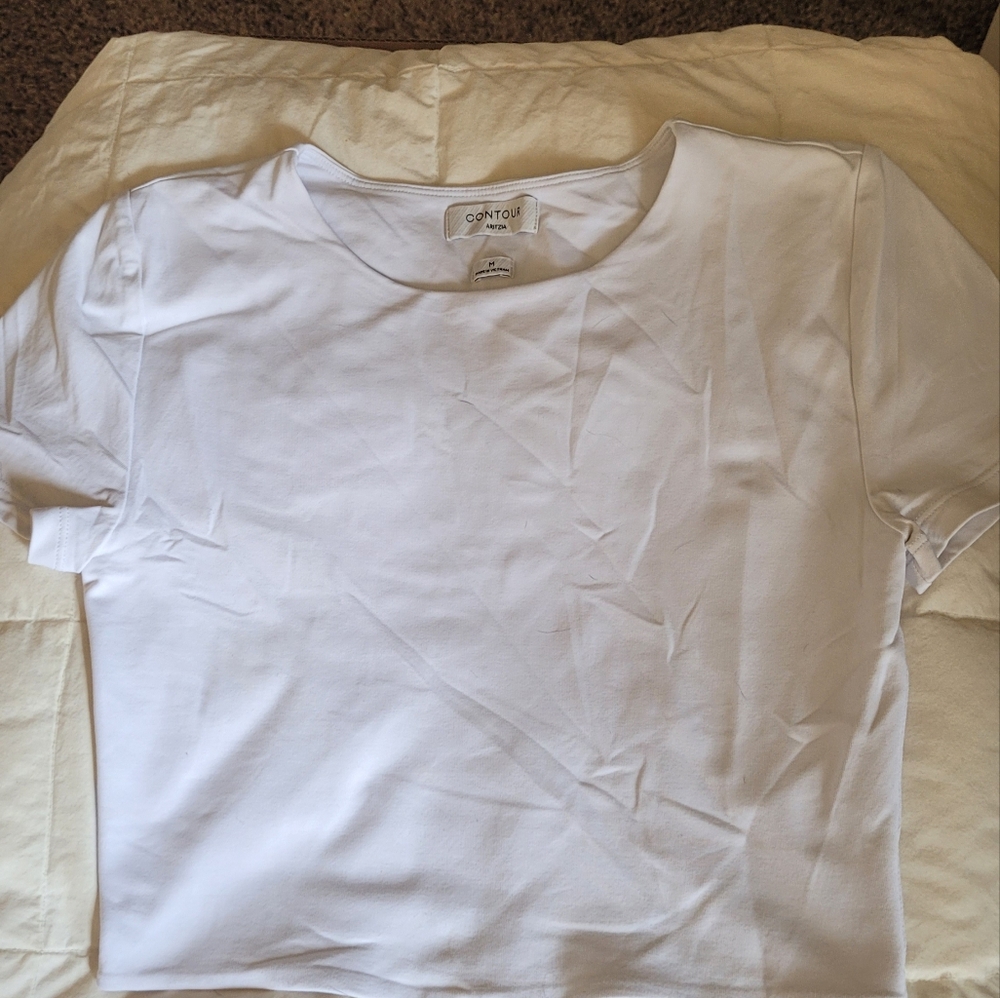 Aritzia Contour Top in Classic White